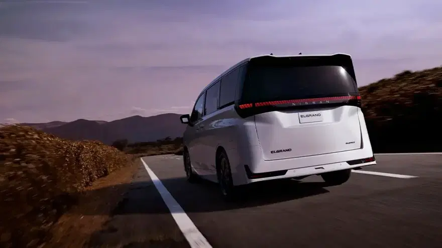 16 yıl sonra gelen değişiklik. Lüksün sınırlarını zorlayan minivan tanıtıldı 5