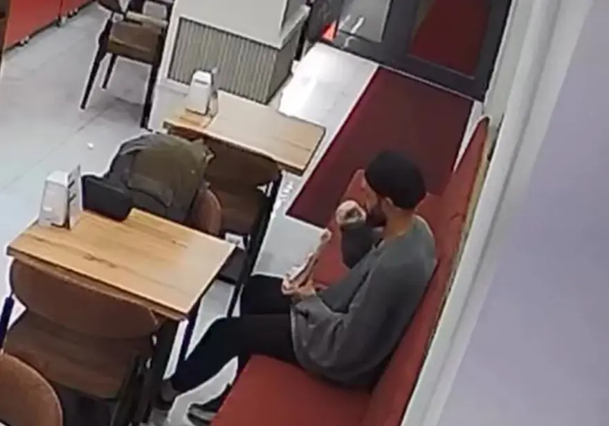 "KIL NEREDE DİYE SUALNCA GÖĞÜSÜNDEN KOPARIYOR"

 2