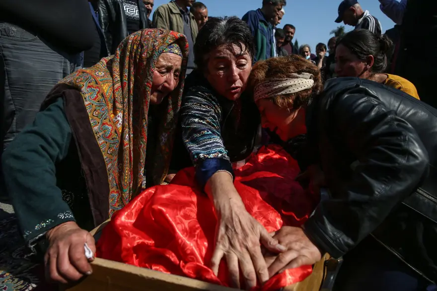 Hain saldırının küçük kurbanları: Cenazede gözyaşları sel oldu 11