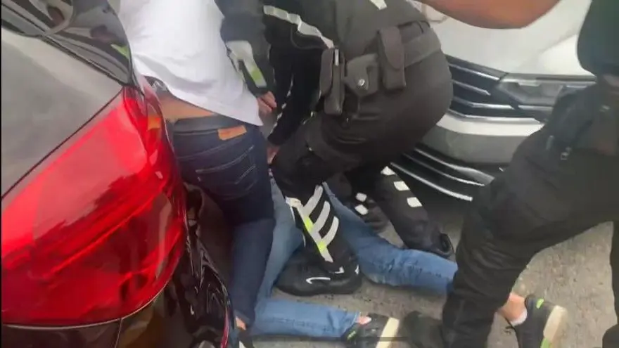 TaksimMeydanı’nda taksiciye gözaltı | “Bu aracı yakarım” diye tehdit etti 4