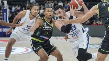 Anadolu Efes, Avrupa'da sahne alıyor