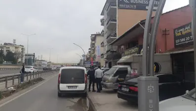 Kocaeli’de oto galeriye silahlı saldırı