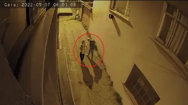 'Nakliyeciyiz' deyip 3 katlı evi 6 günde soydular