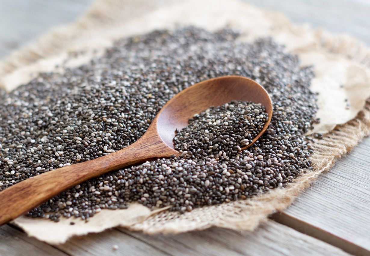 Chia tohumu suyu göbek yağını nasıl azaltabilir?