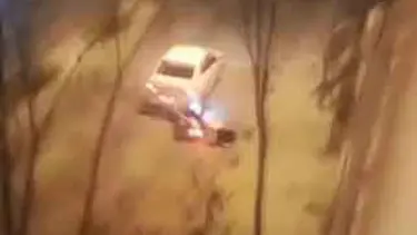 Trafikte tartıştığı kuryeye çarpıp metrelerce sürükledi