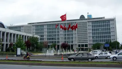 İBB Genel Sekreteri Hayri Baraçlı, yardımcılarıyla birlikte istifa etti