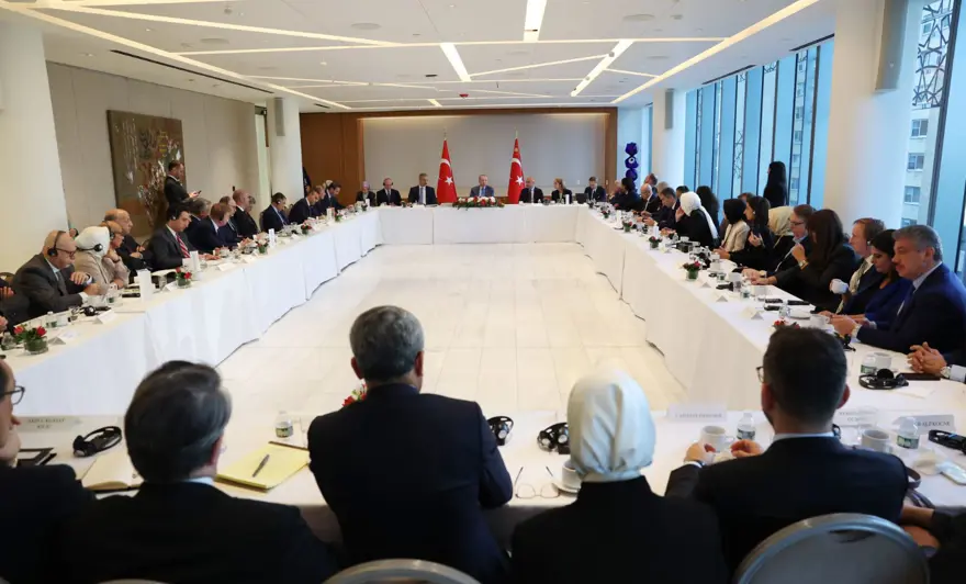YUVARLAK MASA TOPLANTISI 13
