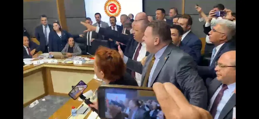 Terörsüz Türkiye teklifi komisyonda kabul edildi. 18 saat sürdü, milletvekilleri arasında tansiyon yükseldi 4