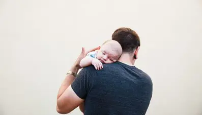 Erkek kısırlığında "elektrik aktivasyonu" ile bebek şansı