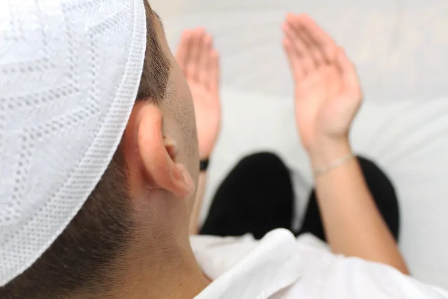 Seferi namazı nasıl kılınır? Seferi namazı kılınış, rekat ve farz bilgisi Seferi namazı nasıl kılınır? Seferi namazı kılınış, rekat ve farz bilgisi