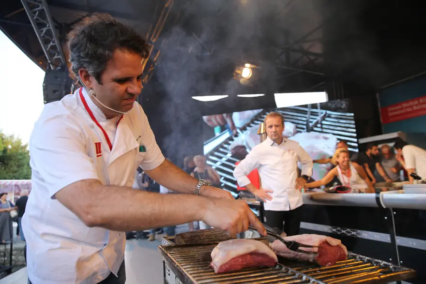 Dünya Mutfakları Sultanahmet Meydanı'nda buluşuyor 3 Dünya Mutfakları Sultanahmet Meydanı'nda buluşuyor 3