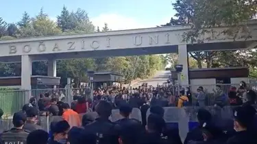 Boğaziçi'nde rektörlük binasına boya attığı iddia edilen 8 öğrencinin adli kontrol tedbirleri kaldırldı