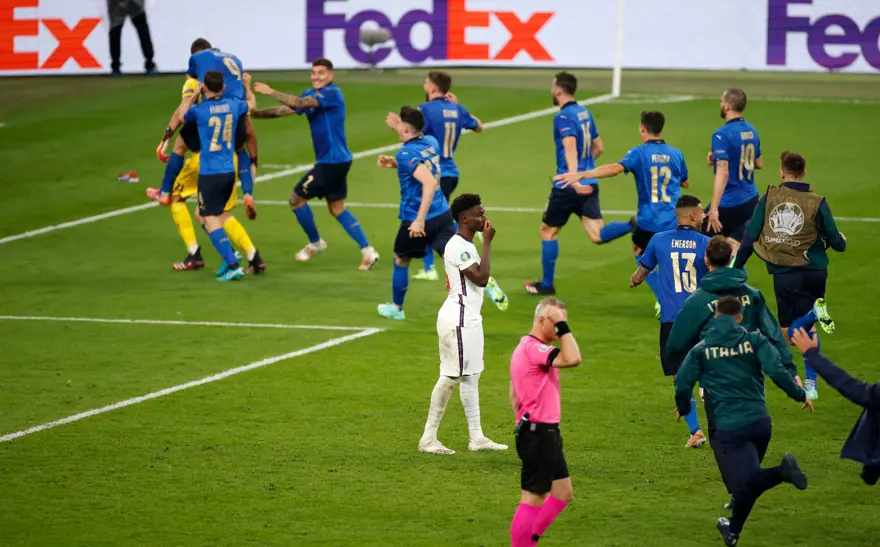 EURO 2020'de şampiyon İtalya 10