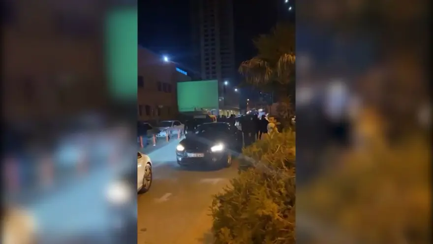 Hastane bahçesi savaş alanına döndü: 4 yaralı, 15 gözaltı 5