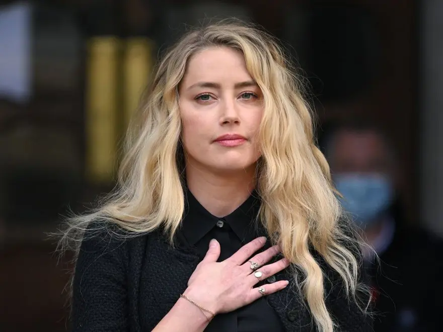 HEARD YÜZÜNDEN ROLÜNÜ KAYBETTİ 8