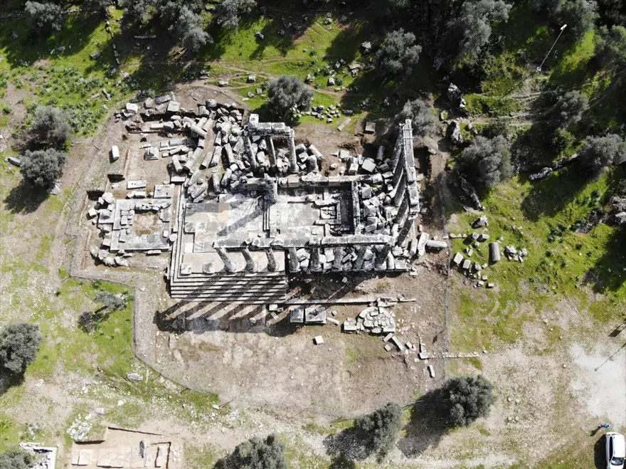 Zeus Tapınağı yapılan çalışmalarla eski ihtişamına kavuşturulacak 5