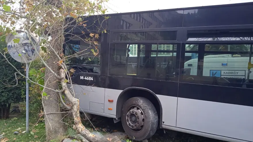 İstanbul'da metrobüs kazası 1