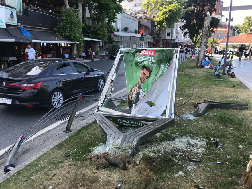 Sahil yolunu savaş alanına çeviren kaza (Taklalar atancipten sağ çıktı) 9 Sahil yolunu savaş alanına çeviren kaza (Taklalar atancipten sağ çıktı) 9