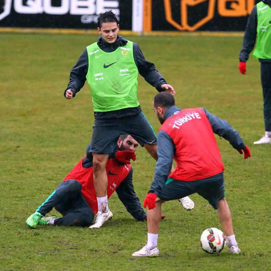 Arda Turan'ın 15 milyon euroluk malikanesi 199 Arda Turan'ın 15 milyon euroluk malikanesi 199