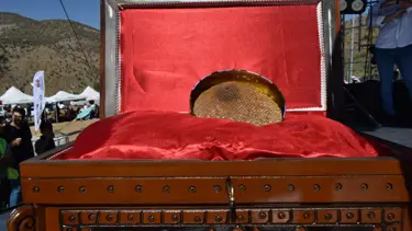 Festivalde açık artırmaya sunulan 1 kilo bal, 340 bin liraya alıcı buldu