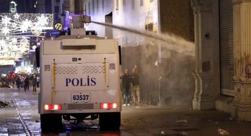 Taksim'de gerginlik 70