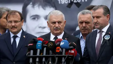 Başbakan Yıldırım: Naim Süleymanoğlu hiçbir sporcunun kıramayacağı rekorları kırdı
