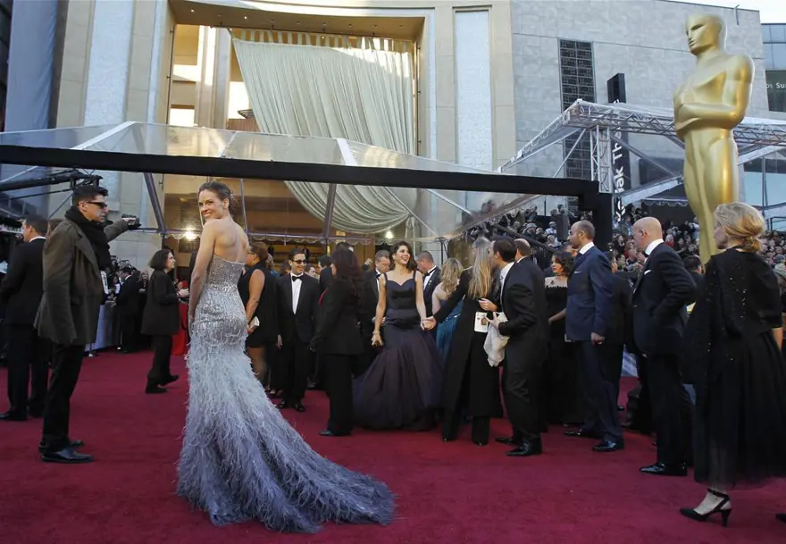 Hilary Swank 16 Hilary Swank 16