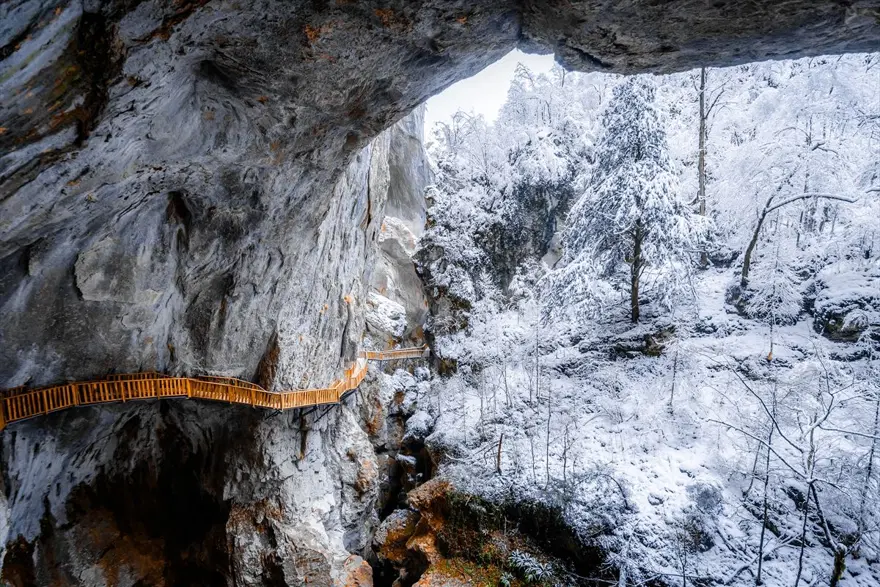 Kastamonu'nun kanyonları, pandemiye rağmen turist akınına uğruyor 7 Kastamonu'nun kanyonları, pandemiye rağmen turist akınına uğruyor 7