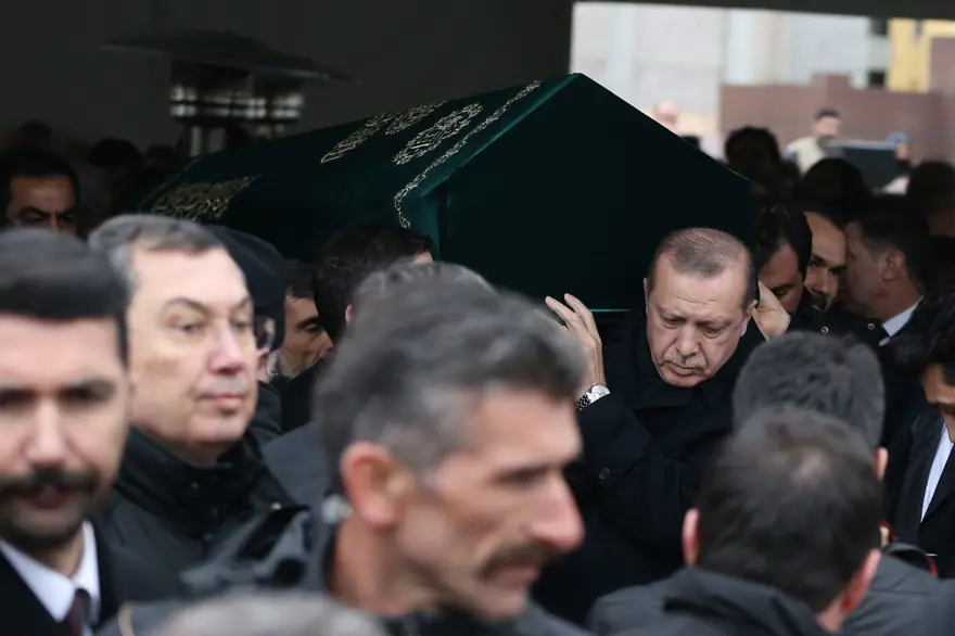 Yavuz Yılmaz son yolculuğuna uğurlandı 87 Yavuz Yılmaz son yolculuğuna uğurlandı 87