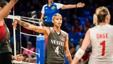 Melissa Vargas'ın eli sıkılmadı, sosyal medya Polonyalı voleybolculara tepki gösterdi
