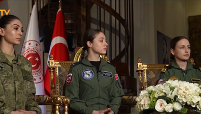 Kadın komutanlar karada, havada, denizde