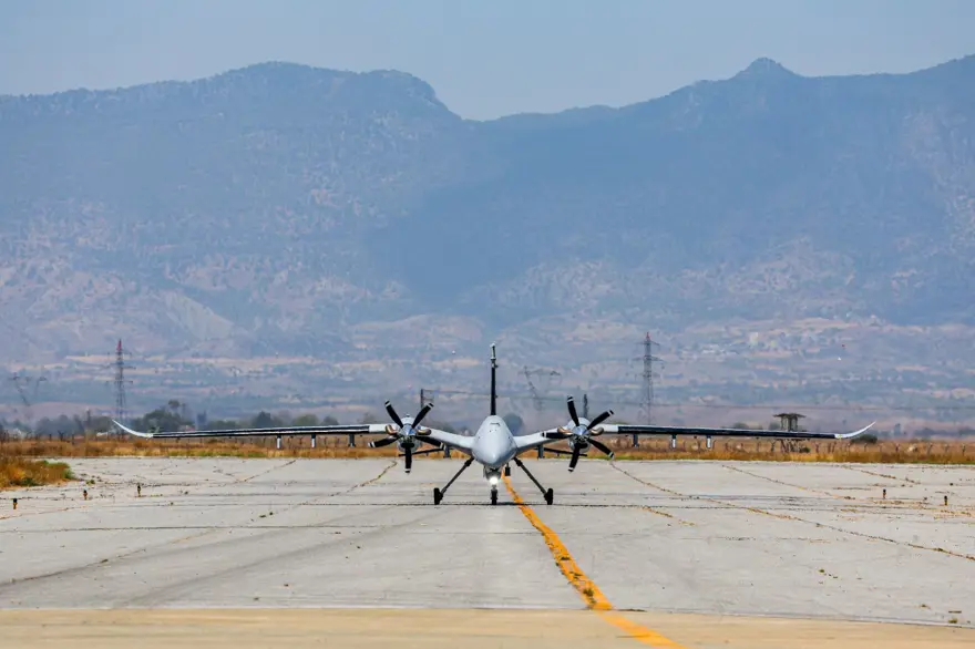 TSK'dan Kıbrıs Barış Harekatı'nın 50. yılına özel geçit töreni 2