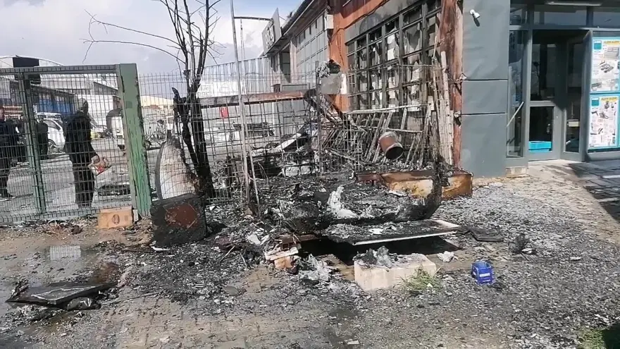 Silivri’deyere atılan sigara yangın çıkardı 2 Silivri’deyere atılan sigara yangın çıkardı 2