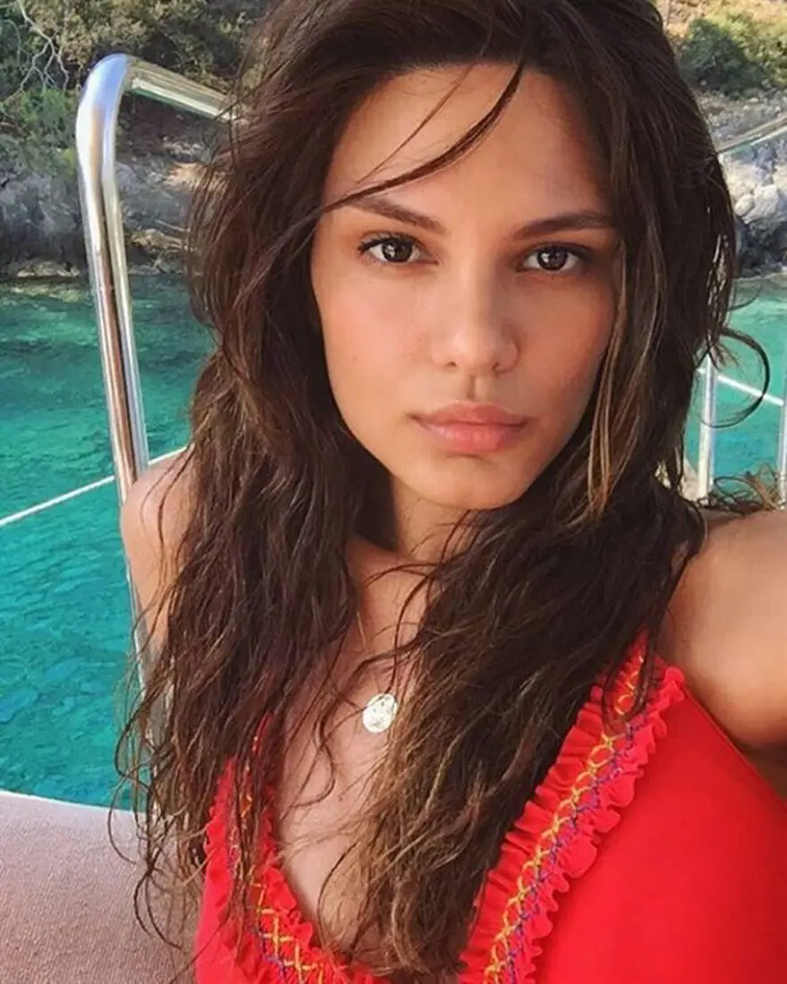 Survivor 2019'da ilk elenen isim belli oldu (Survivor tarihinin en başarılı ve en güzel kadın yarışmacıları) 3