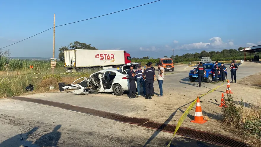 Feci kazada sürücü öldü, aracından çok sayıda uyuşturucuçıktı 13