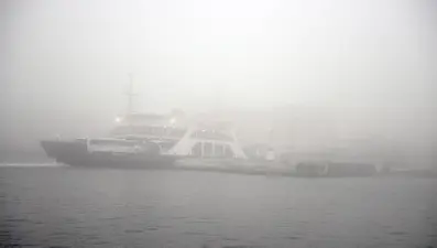 SON DAKİKA HABERİ: Çanakkale'de deniz ulaşımına sis engeli