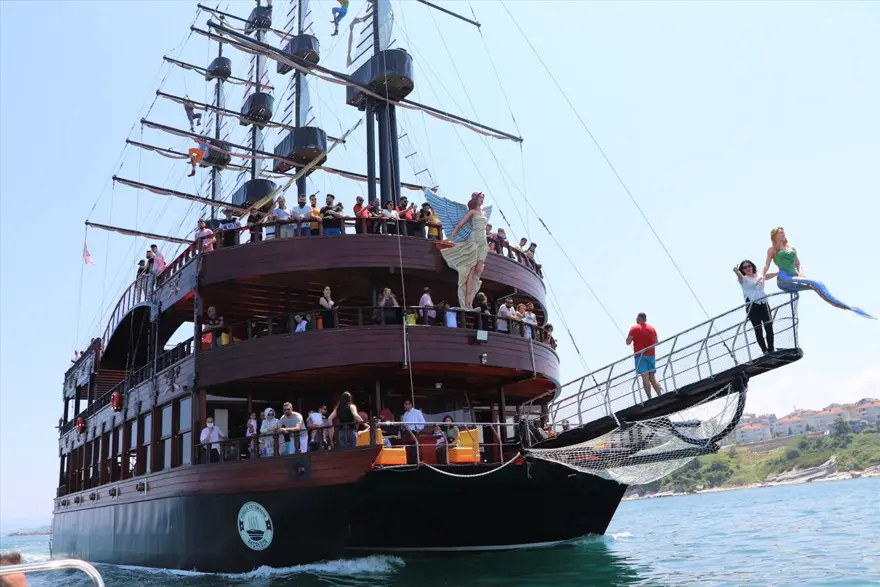 'Pusula Katamaran' Karadeniz turlarına başladı 1 'Pusula Katamaran' Karadeniz turlarına başladı 1