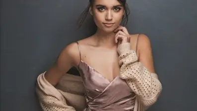 Afra Saraçoğlu: Çocuk ruhlu kişiler beni kendine aşık eder