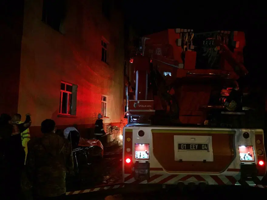 Adana'da yangın: 12 kişi hayatını kaybetti 12