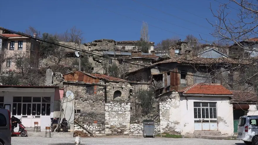 Helenistik dönemde kurulan Attouda Antik Kenti'nde yaşam devam ediyor 2