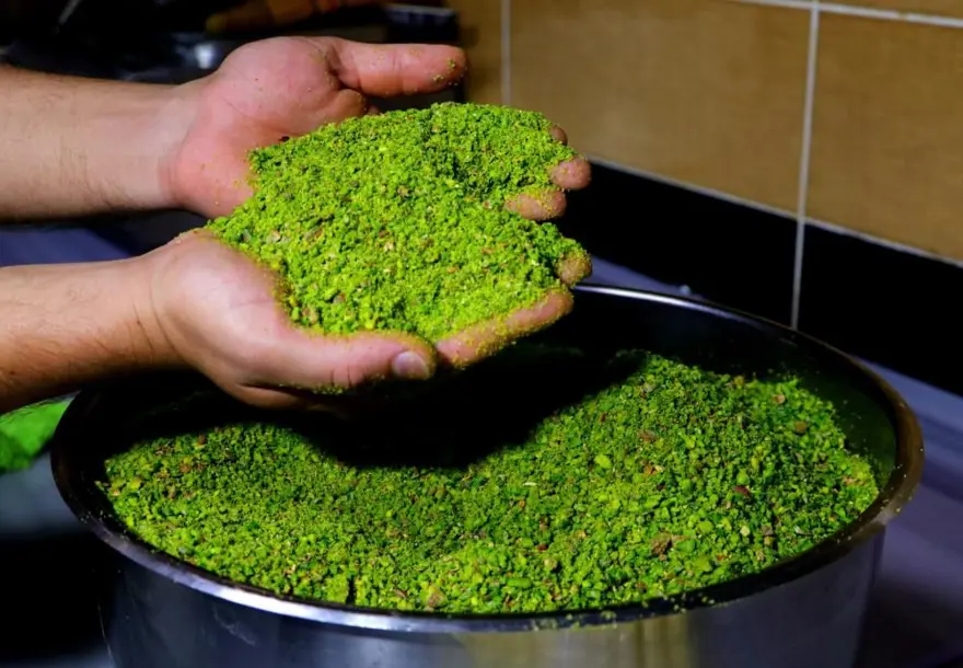 Bayram öncesi “baklava” uyarısı | Tehlikenin boyutuzehirlenmeye kadar varabiliyor 5