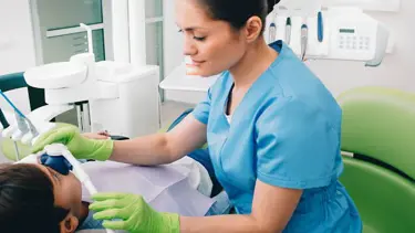 Sedasyon nedir ve nasıl yapılır? Sedasyon ile anestezi arasındaki farklar