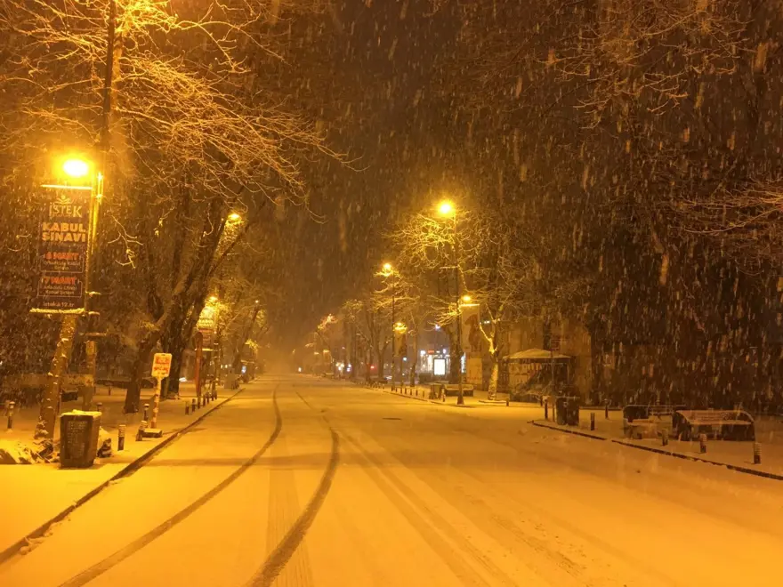Bağdat Caddesi beyaza büründü 2