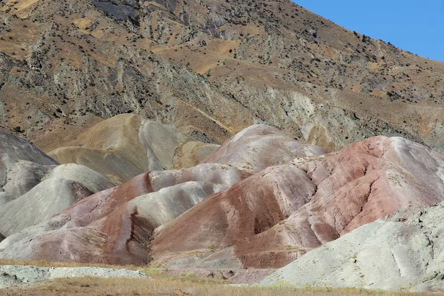 Özgürlüğü hissettiren dünyanın ilgi çeken tepeleri 2