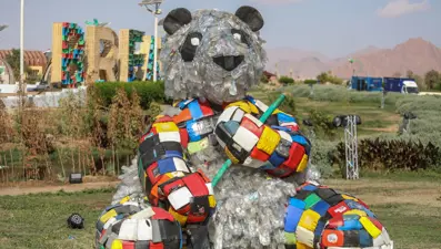 Mısır'daki BM İklim Zirvesi'nde geri dönüşüm malzemelerinden sanat eserleri