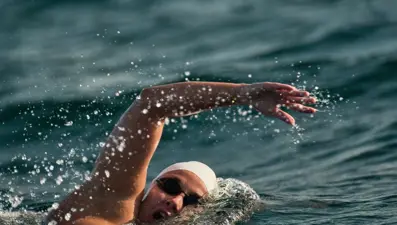 Bengisu Avcı, Ocean's 7'de Kuzey Kanalı'nı başarıyla geçti