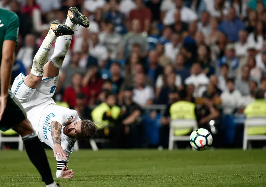 Real Madrid ligde ilk yenilgisini aldı 8