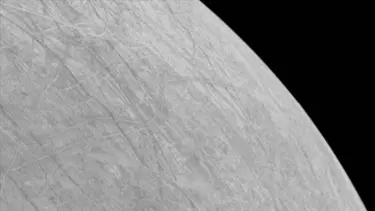 NASA paylaştı: Jüpiter'in uydusu Europa'nın en yakın görüntüsü