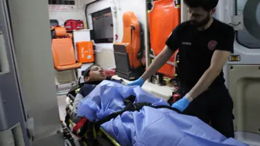 12 yaşındaki arkadaşını bacağından vurdu