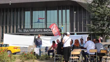 Şişli Belediyesi önünde iş bırakma eylemi